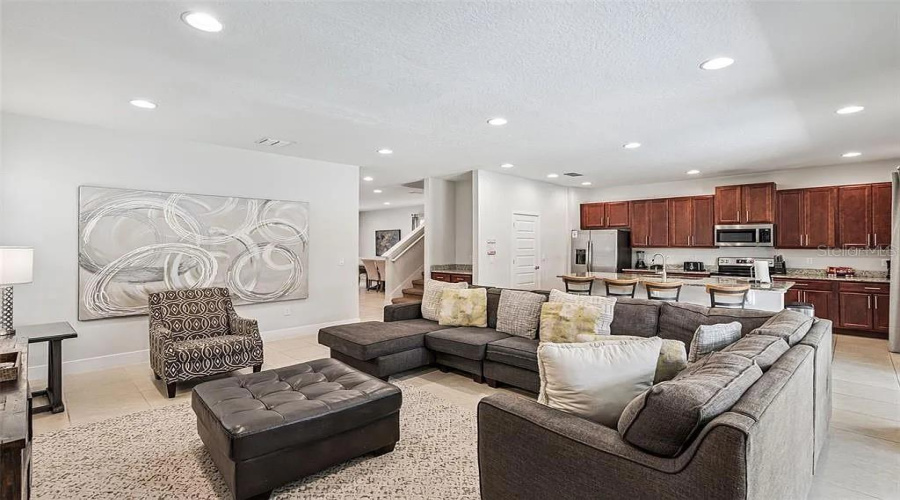 Kissimmee, Florida 34747, 5 Bedroom Bedrooms, ,5 Bathroombathrooms,Residential,For Sale,Pendant,0,Mfro6437863