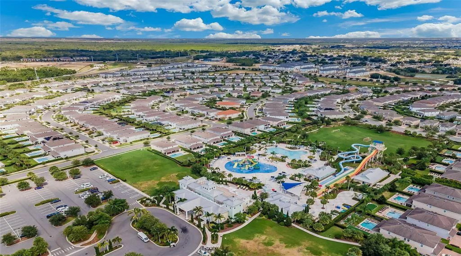 Kissimmee, Florida 34747, 5 Bedroom Bedrooms, ,5 Bathroombathrooms,Residential,For Sale,Pendant,0,Mfro6437863