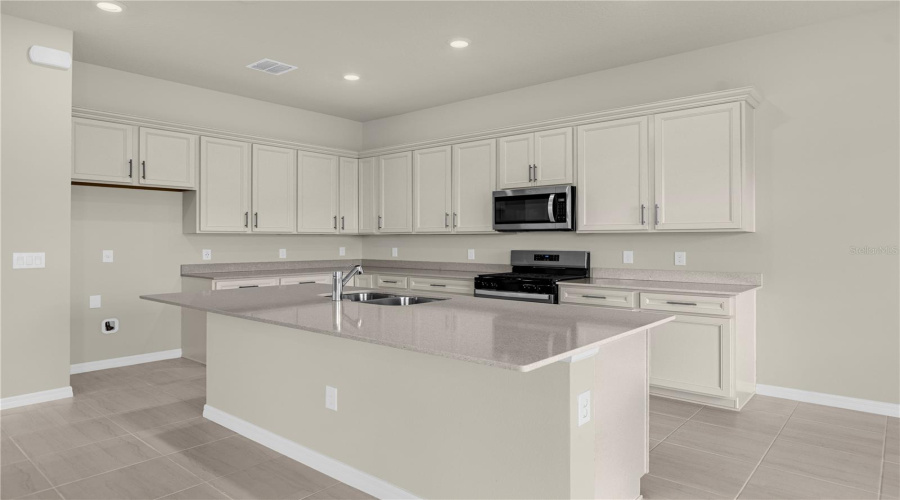 Orlando, Florida 32836, 5 Bedroom Bedrooms, ,4 Bathroombathrooms,Residential,For Sale,Park Estates Avenue,0,Mfro6399722
