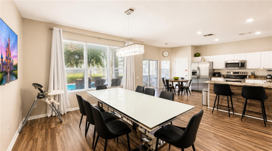 Kissimmee, Florida 34747, 6 Bedroom Bedrooms, ,4 Bathroombathrooms,Residential,For Sale,Basnett,0,Mfro6435446