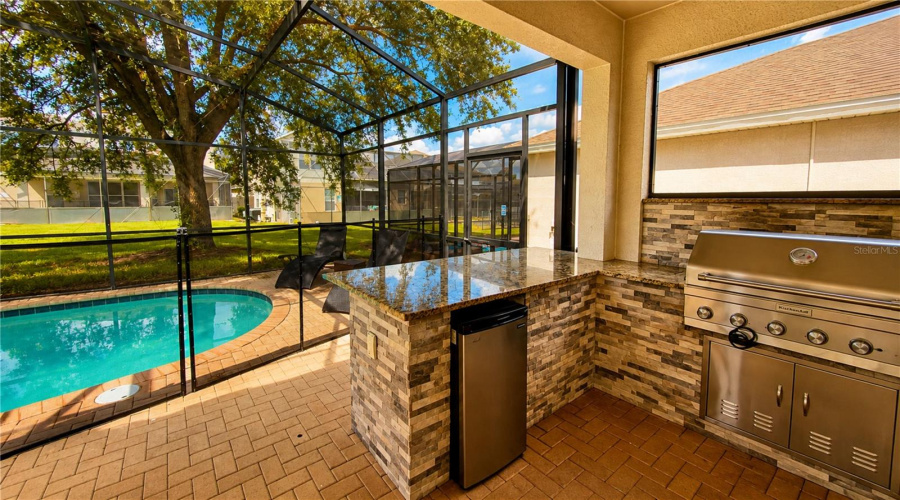 Kissimmee, Florida 34747, 6 Bedroom Bedrooms, ,4 Bathroombathrooms,Residential,For Sale,Basnett,0,Mfro6435446