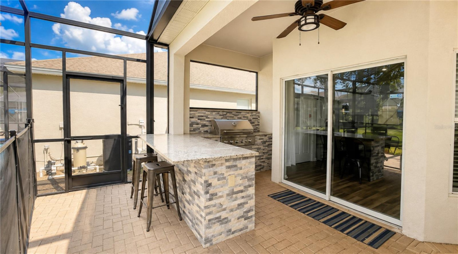 Kissimmee, Florida 34747, 6 Bedroom Bedrooms, ,4 Bathroombathrooms,Residential,For Sale,Basnett,0,Mfro6435446