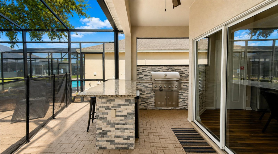 Kissimmee, Florida 34747, 6 Bedroom Bedrooms, ,4 Bathroombathrooms,Residential,For Sale,Basnett,0,Mfro6435446