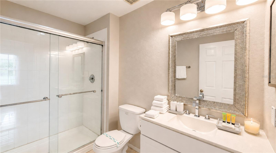 Kissimmee, Florida 34747, 6 Bedroom Bedrooms, ,4 Bathroombathrooms,Residential,For Sale,Basnett,0,Mfro6435446