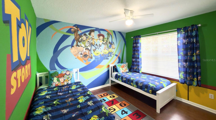 Kissimmee, Florida 34747, 6 Bedroom Bedrooms, ,4 Bathroombathrooms,Residential,For Sale,Basnett,0,Mfro6435446