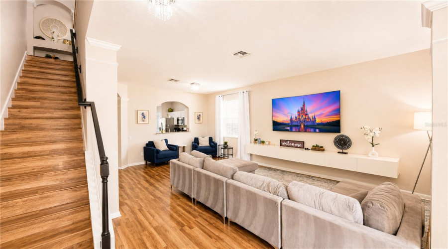 Kissimmee, Florida 34747, 6 Bedroom Bedrooms, ,4 Bathroombathrooms,Residential,For Sale,Basnett,0,Mfro6435446