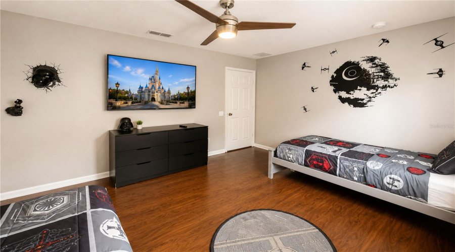 Kissimmee, Florida 34747, 6 Bedroom Bedrooms, ,4 Bathroombathrooms,Residential,For Sale,Basnett,0,Mfro6435446