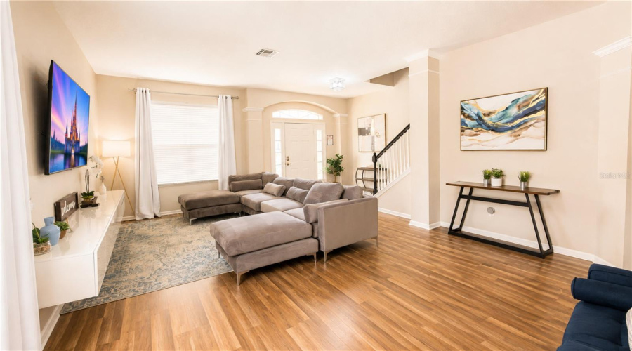 Kissimmee, Florida 34747, 6 Bedroom Bedrooms, ,4 Bathroombathrooms,Residential,For Sale,Basnett,0,Mfro6435446