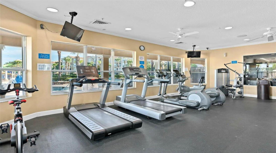 Kissimmee, Florida 34747, 6 Bedroom Bedrooms, ,4 Bathroombathrooms,Residential,For Sale,Basnett,0,Mfro6435446