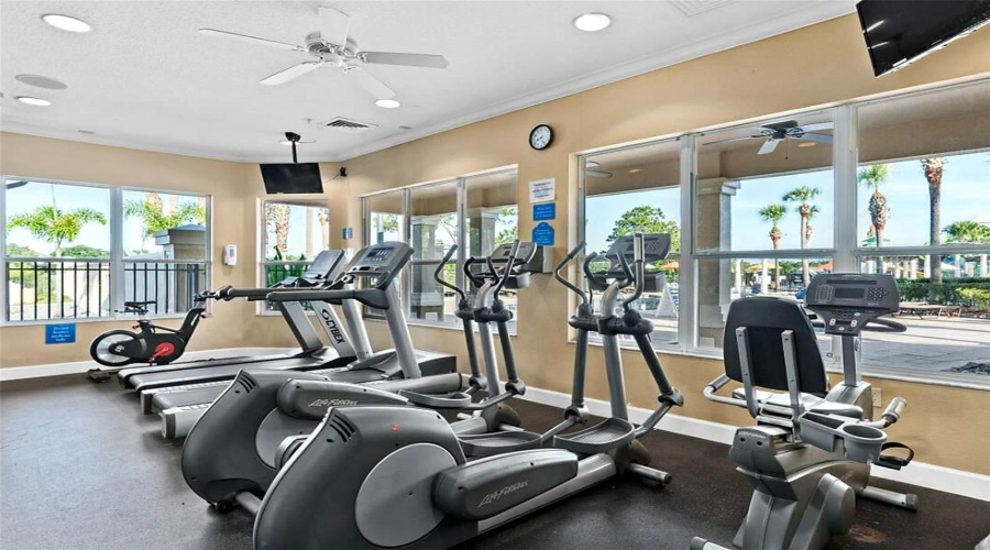 Kissimmee, Florida 34747, 6 Bedroom Bedrooms, ,4 Bathroombathrooms,Residential,For Sale,Basnett,0,Mfro6435446
