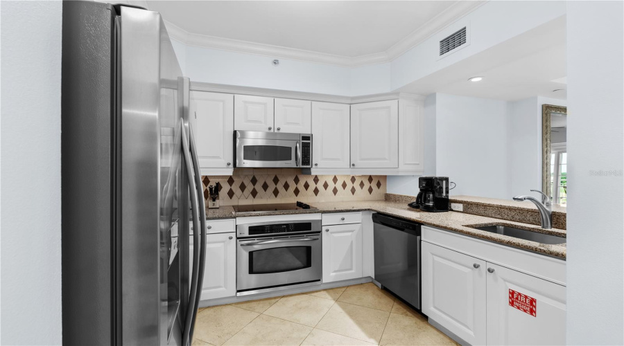 Kissimmee, Florida 34747, 2 Bedroom Bedrooms, ,2 Bathroombathrooms,Residential,For Sale,Gathering,0,Mfro6432059