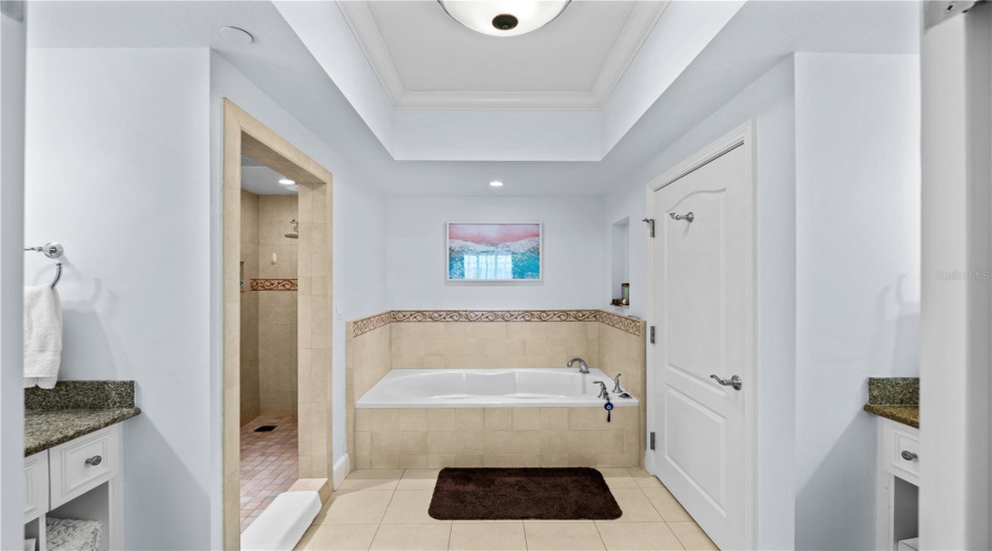 Kissimmee, Florida 34747, 2 Bedroom Bedrooms, ,2 Bathroombathrooms,Residential,For Sale,Gathering,0,Mfro6432143