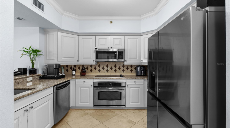 Kissimmee, Florida 34747, 2 Bedroom Bedrooms, ,2 Bathroombathrooms,Residential,For Sale,Gathering,0,Mfro6432143