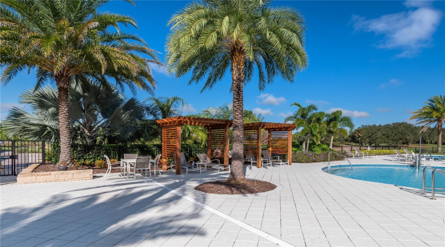 Kissimmee, Florida 34747, 2 Bedroom Bedrooms, ,2 Bathroombathrooms,Residential,For Sale,Key Bay,0,Mfro6438140