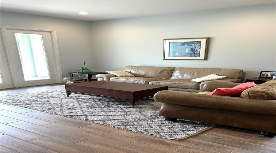 Kissimmee, Florida 34747, 2 Bedroom Bedrooms, ,2 Bathroombathrooms,Residential,For Sale,Key Bay,0,Mfro6438140