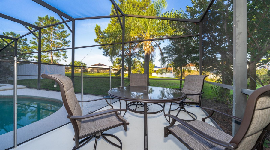 Davenport, Florida 33896, 6 Bedroom Bedrooms, ,4 Bathroombathrooms,Residential,For Sale,Pine Ridge,0,Mfrs5121315