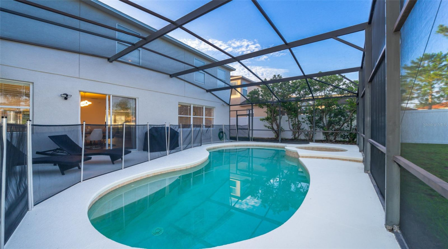Davenport, Florida 33896, 6 Bedroom Bedrooms, ,4 Bathroombathrooms,Residential,For Sale,Pine Ridge,0,Mfrs5121315
