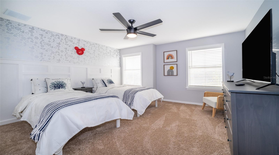 Davenport, Florida 33896, 6 Bedroom Bedrooms, ,4 Bathroombathrooms,Residential,For Sale,Pine Ridge,0,Mfrs5121315
