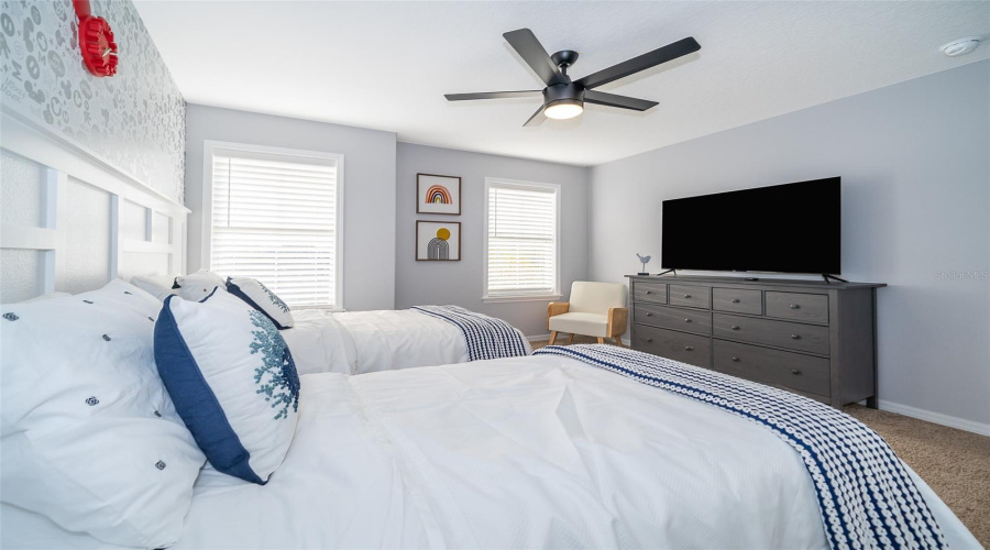 Davenport, Florida 33896, 6 Bedroom Bedrooms, ,4 Bathroombathrooms,Residential,For Sale,Pine Ridge,0,Mfrs5121315