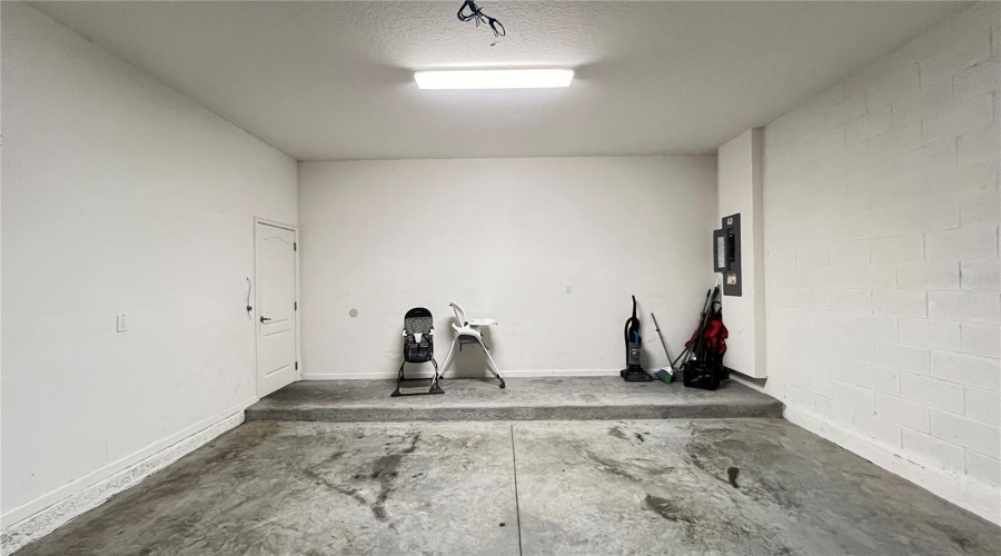 Davenport, Florida 33837, 12 Bedroom Bedrooms, ,11 Bathroombathrooms,Residential,For Sale,Broad Oak,0,Mfrs5126292
