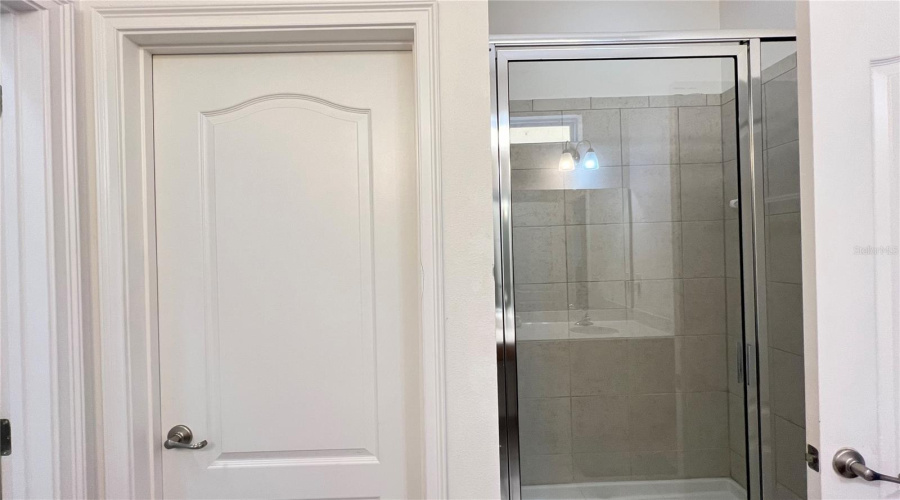Davenport, Florida 33837, 12 Bedroom Bedrooms, ,11 Bathroombathrooms,Residential,For Sale,Broad Oak,0,Mfrs5126292