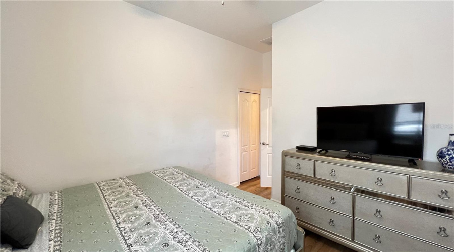 Davenport, Florida 33837, 12 Bedroom Bedrooms, ,11 Bathroombathrooms,Residential,For Sale,Broad Oak,0,Mfrs5126292