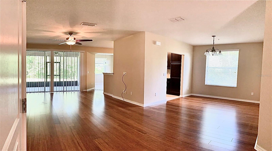Davenport, Florida 33896, 2 Bedroom Bedrooms, ,2 Bathroombathrooms,Residential,For Sale,Bella Tierra Ct,0,Mfrs5149600
