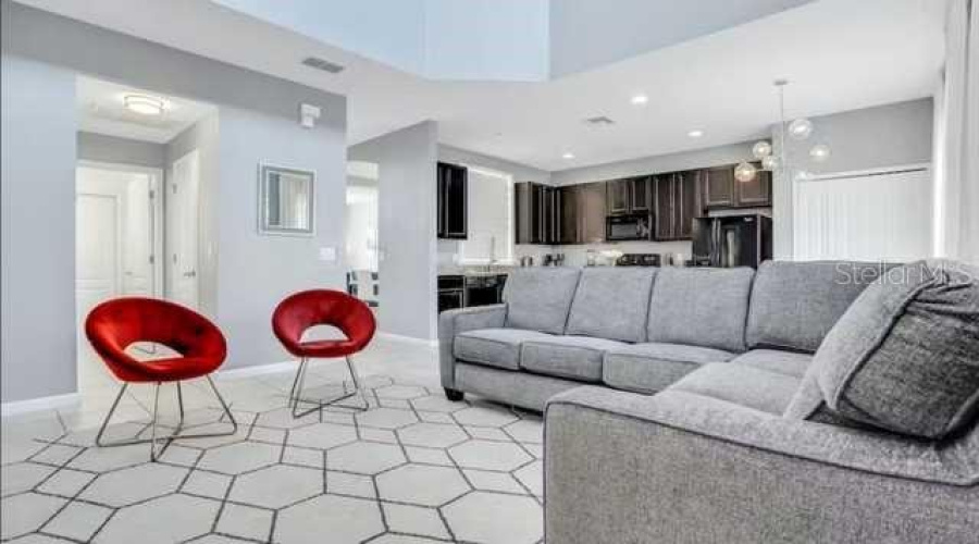 Davenport, Florida 33837, 6 Bedroom Bedrooms, ,4 Bathroombathrooms,Residential,For Sale,Acorn,0,Mfrg5117211