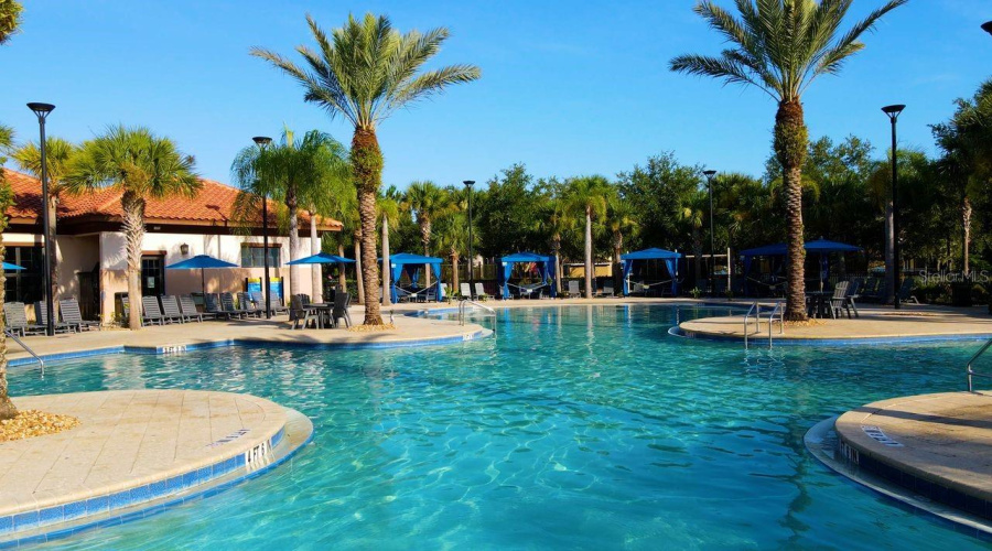 Davenport, Florida 33837, 6 Bedroom Bedrooms, ,4 Bathroombathrooms,Residential,For Sale,Acorn,0,Mfrg5117211