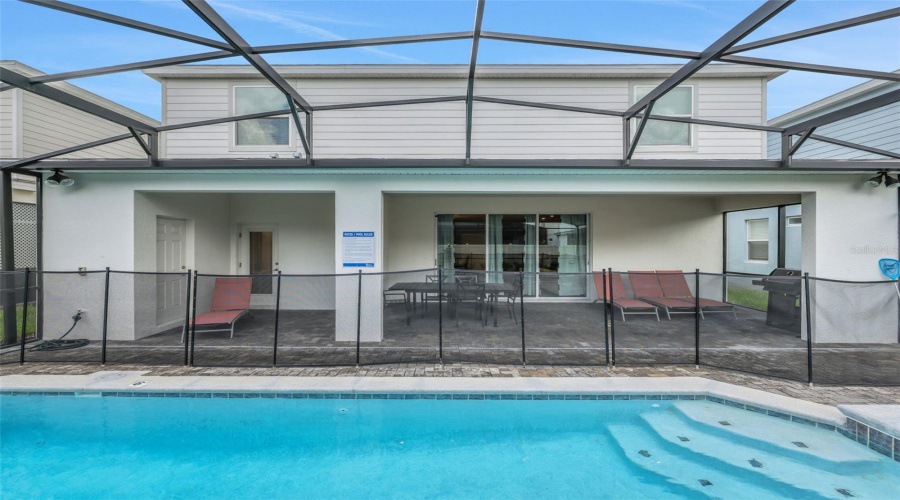 Davenport, Florida 33897, 10 Bedroom Bedrooms, ,8 Bathroombathrooms,Residential,For Sale,Lelani,0,Mfro6436965