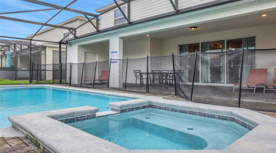 Davenport, Florida 33897, 10 Bedroom Bedrooms, ,8 Bathroombathrooms,Residential,For Sale,Lelani,0,Mfro6436965