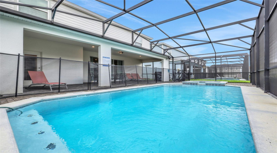 Davenport, Florida 33897, 10 Bedroom Bedrooms, ,8 Bathroombathrooms,Residential,For Sale,Lelani,0,Mfro6436965