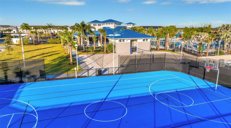 Davenport, Florida 33897, 10 Bedroom Bedrooms, ,8 Bathroombathrooms,Residential,For Sale,Lelani,0,Mfro6436965