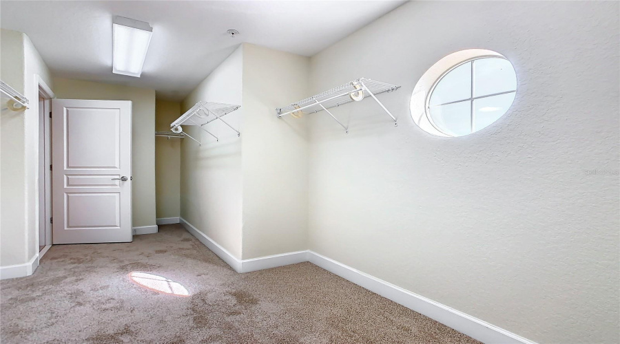 Davenport, Florida 33896, 3 Bedroom Bedrooms, ,2 Bathroombathrooms,Residential,For Sale,Gilford Point,0,Mfro6371060