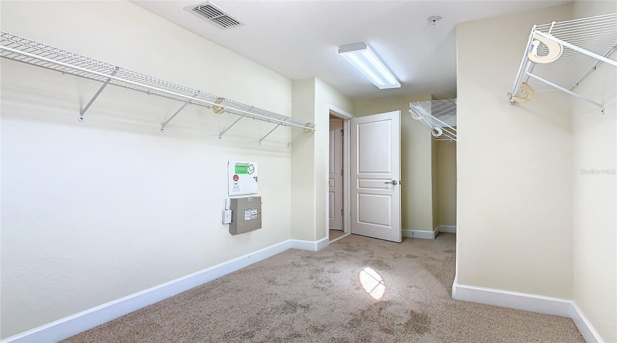 Davenport, Florida 33896, 3 Bedroom Bedrooms, ,2 Bathroombathrooms,Residential,For Sale,Gilford Point,0,Mfro6371060
