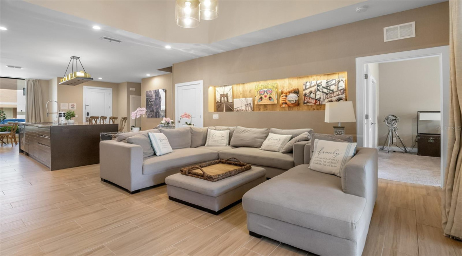 Kissimmee, Florida 34747, 4 Bedroom Bedrooms, ,4 Bathroombathrooms,Residential,For Sale,Brooklyn,0,Mfro6299500