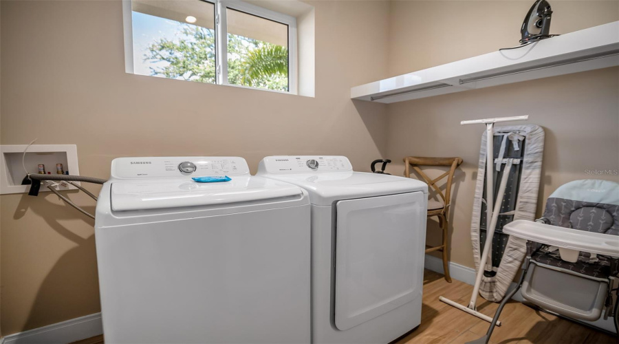 Kissimmee, Florida 34747, 4 Bedroom Bedrooms, ,4 Bathroombathrooms,Residential,For Sale,Brooklyn,0,Mfro6299500
