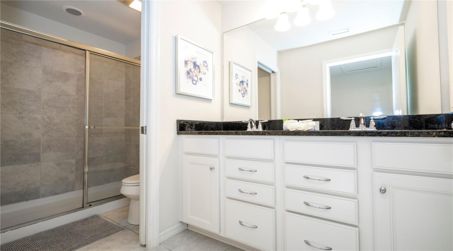 Kissimmee, Florida 34747, 6 Bedroom Bedrooms, ,4 Bathroombathrooms,Residential,For Sale,Rhodes,0,Mfro6381275