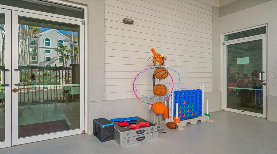 Orlando, Florida 32836, 1 Bedroom Bedrooms, ,1 Bathroombathrooms,Residential,For Sale,Palm,0,Mfrtb8516594