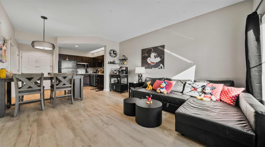 Orlando, Florida 32836, 1 Bedroom Bedrooms, ,1 Bathroombathrooms,Residential,For Sale,Palm,0,Mfrtb8516594