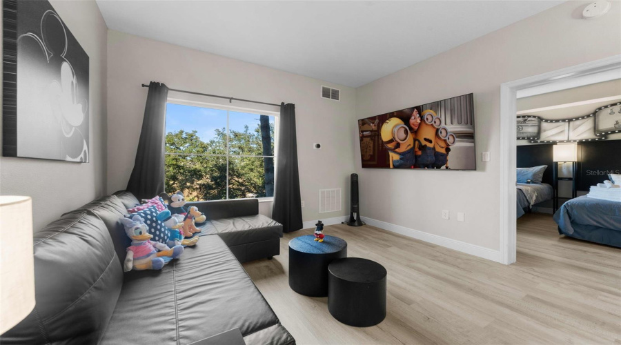 Orlando, Florida 32836, 1 Bedroom Bedrooms, ,1 Bathroombathrooms,Residential,For Sale,Palm,0,Mfrtb8516594
