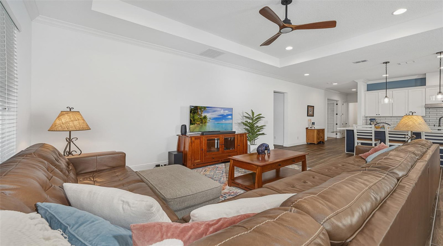 Kissimmee, Florida 34747, 3 Bedroom Bedrooms, ,3 Bathroombathrooms,Residential,For Sale,Four Seasons,0,Mfrv4950940