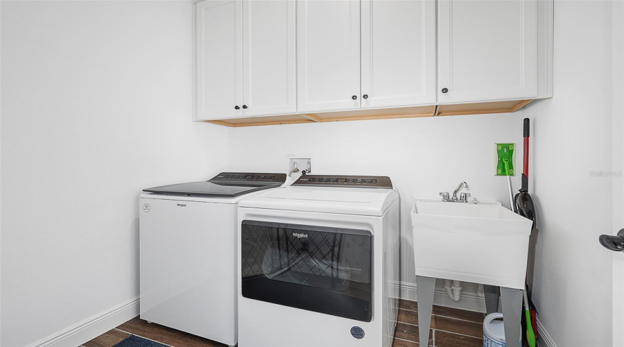 Kissimmee, Florida 34747, 3 Bedroom Bedrooms, ,3 Bathroombathrooms,Residential,For Sale,Four Seasons,0,Mfrv4950940