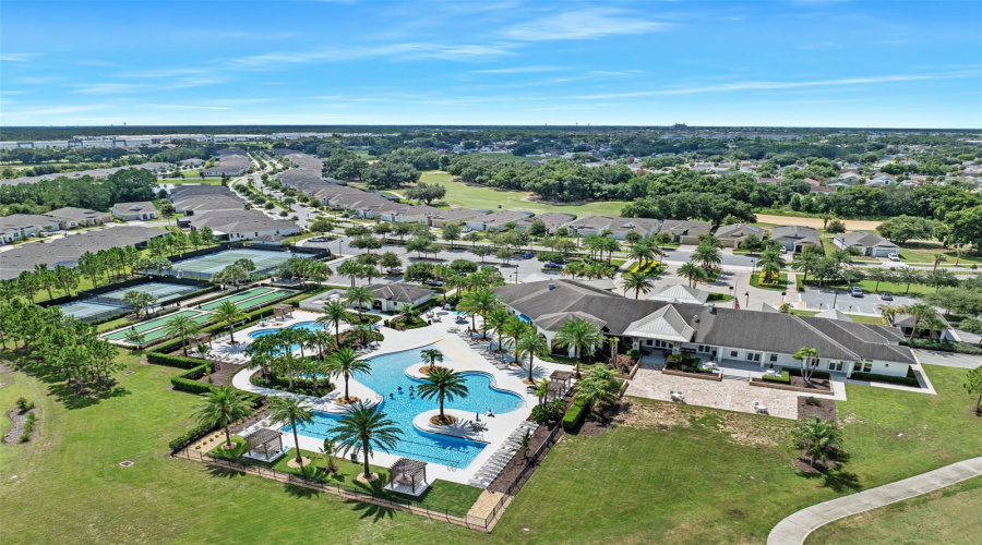 Kissimmee, Florida 34747, 3 Bedroom Bedrooms, ,3 Bathroombathrooms,Residential,For Sale,Four Seasons,0,Mfrv4950940
