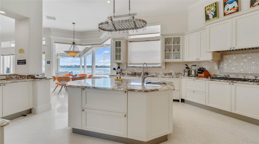 Orlando, Florida 32836, 6 Bedroom Bedrooms, ,6 Bathroombathrooms,Residential,For Sale,Southern Breeze,0,Mfro6344799