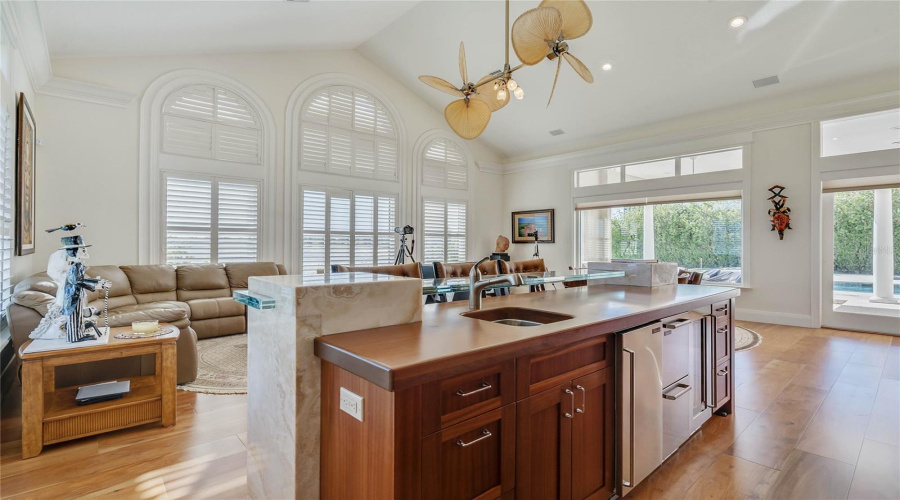 Orlando, Florida 32836, 6 Bedroom Bedrooms, ,6 Bathroombathrooms,Residential,For Sale,Southern Breeze,0,Mfro6344799