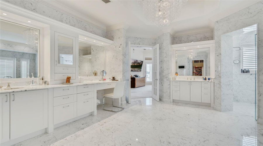 Orlando, Florida 32836, 6 Bedroom Bedrooms, ,6 Bathroombathrooms,Residential,For Sale,Southern Breeze,0,Mfro6344799