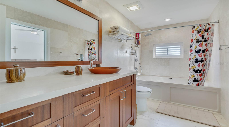Orlando, Florida 32836, 6 Bedroom Bedrooms, ,6 Bathroombathrooms,Residential,For Sale,Southern Breeze,0,Mfro6344799
