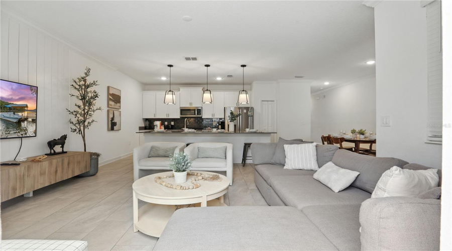 Davenport, Florida 33896, 4 Bedroom Bedrooms, ,3 Bathroombathrooms,Residential,For Sale,Kingsbarn,0,Mfro6342789