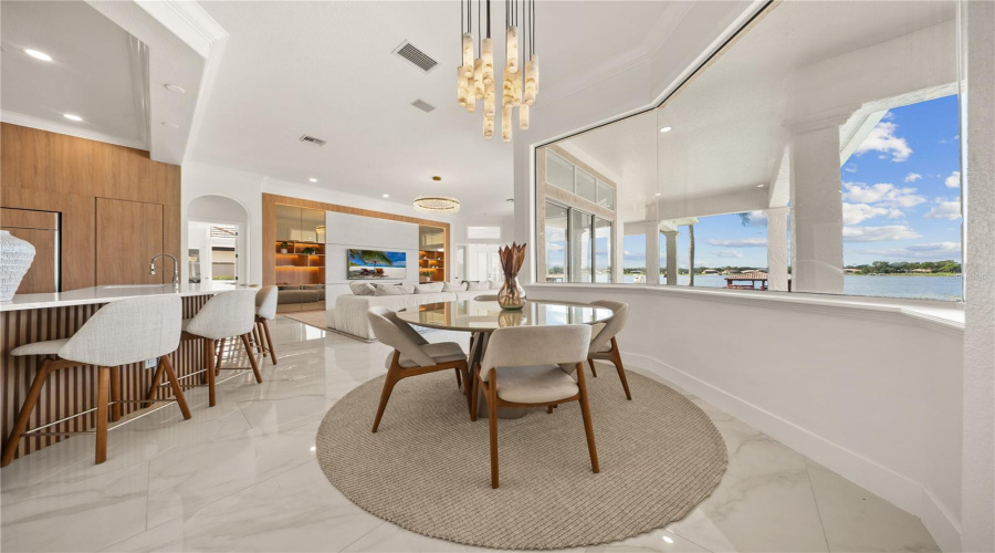 Orlando, Florida 32836, 6 Bedroom Bedrooms, ,6 Bathroombathrooms,Residential,For Sale,Southern Breeze,0,Mfro6429357